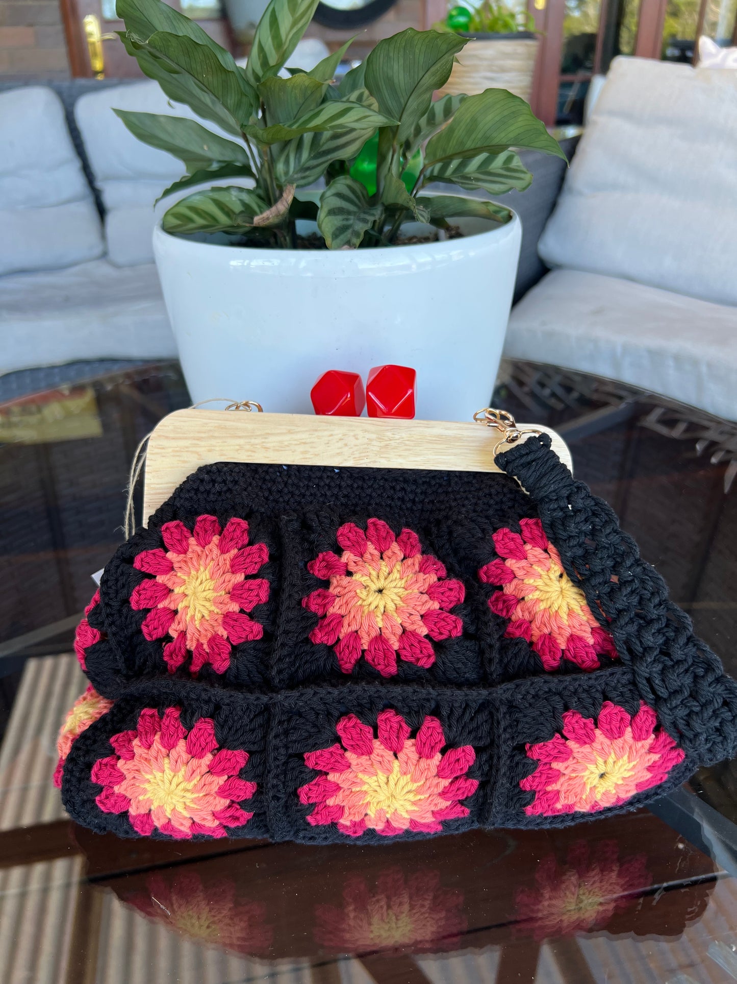 Crochet Purse with Wooden Kiss Lock. Black