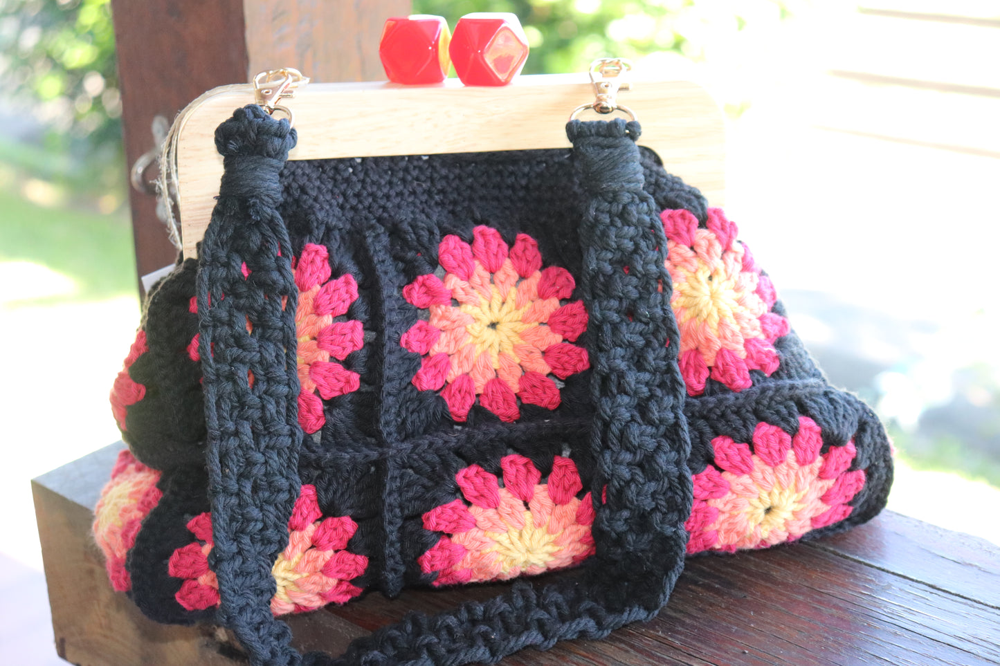 Crochet Purse with Wooden Kiss Lock. Black